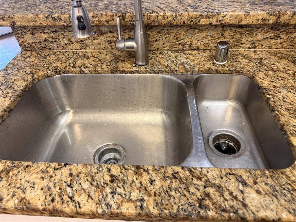 1815 Lombard Street, Garland, TX 75043 1815 Lombard Street, Garland, TX 75043
