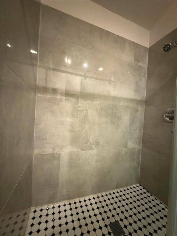 1815 Lombard Street, Garland, TX 75043 1815 Lombard Street, Garland, TX 75043