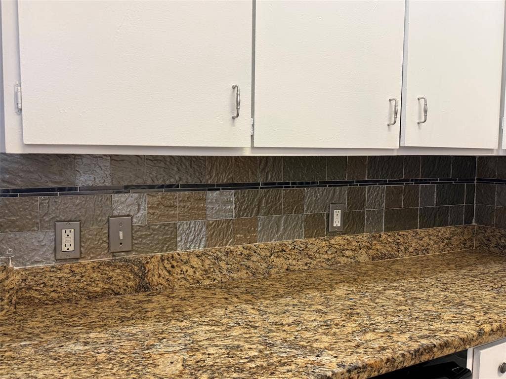 1815 Lombard Street, Garland, TX 75043 1815 Lombard Street, Garland, TX 75043