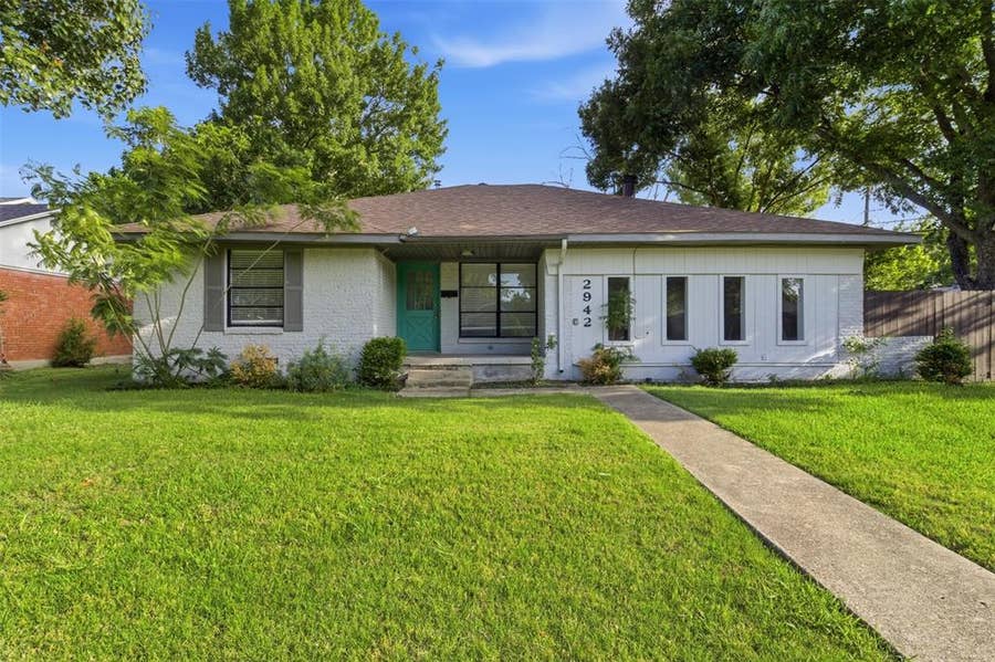 Property photo for 2942 Townsend Drive, Dallas, TX