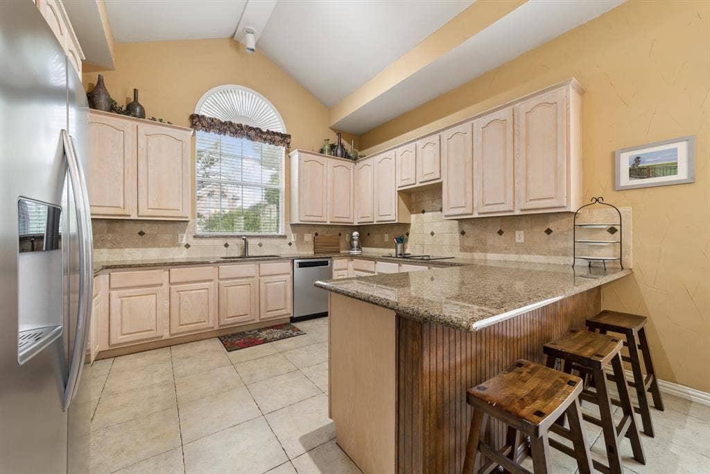5208 Laser Lane, Plano, TX 75023 5208 Laser Lane, Plano, TX 75023