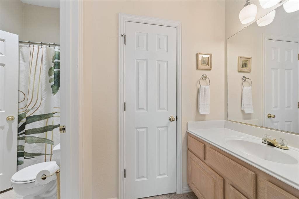 5208 Laser Lane, Plano, TX 75023 5208 Laser Lane, Plano, TX 75023