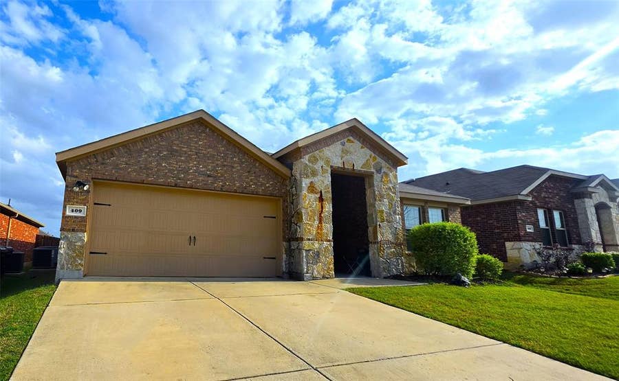 Property photo for 409 Samuel Street, Denton, TX