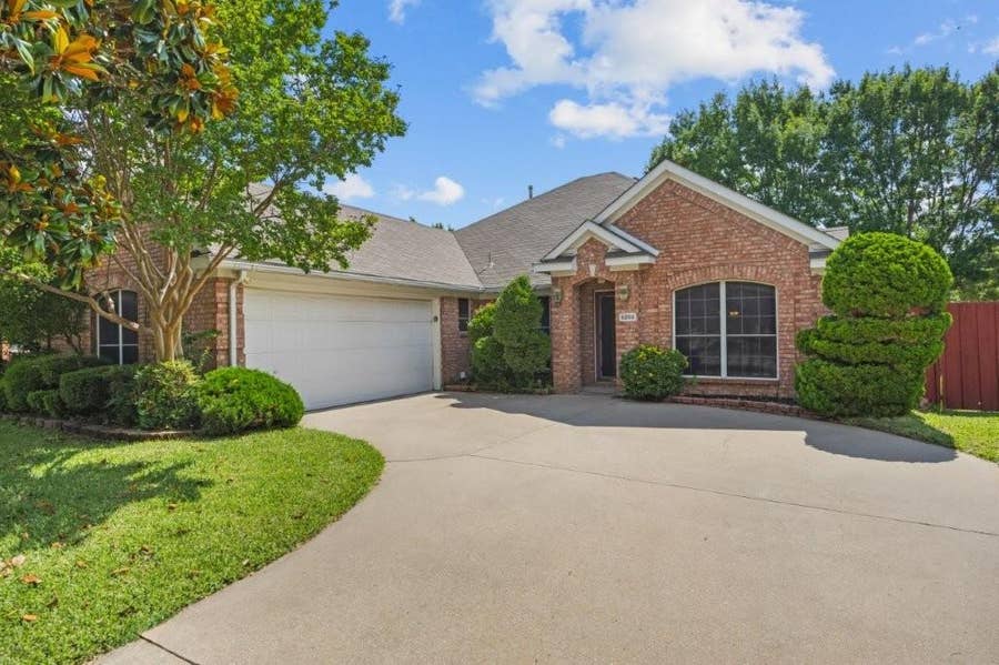 Property photo for 5208 Springflower Drive, Frisco, TX