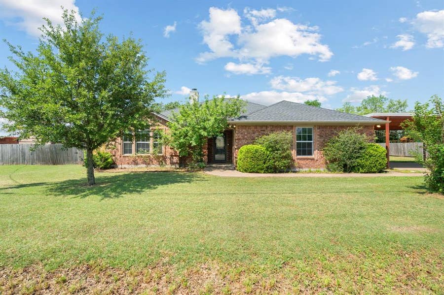 Property photo for 4000 View Point Drive, Granbury, TX