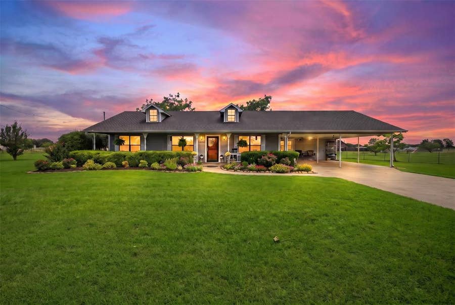 Property photo for 9885 Silver Creek Drive, Scurry, TX