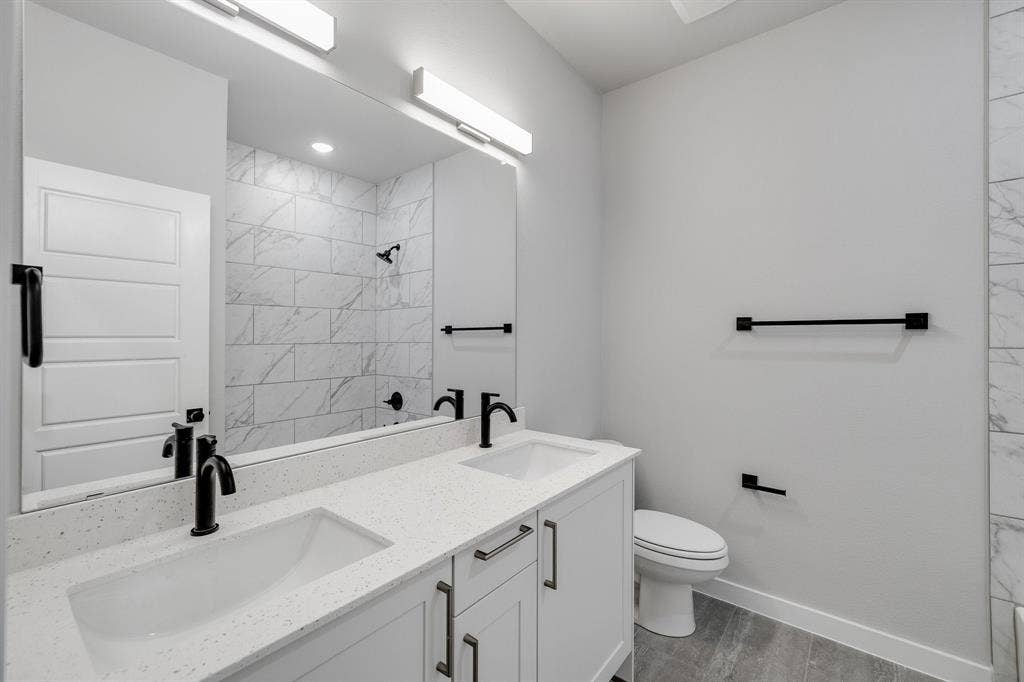 3825 Clovis Street, Midlothian, TX 76065