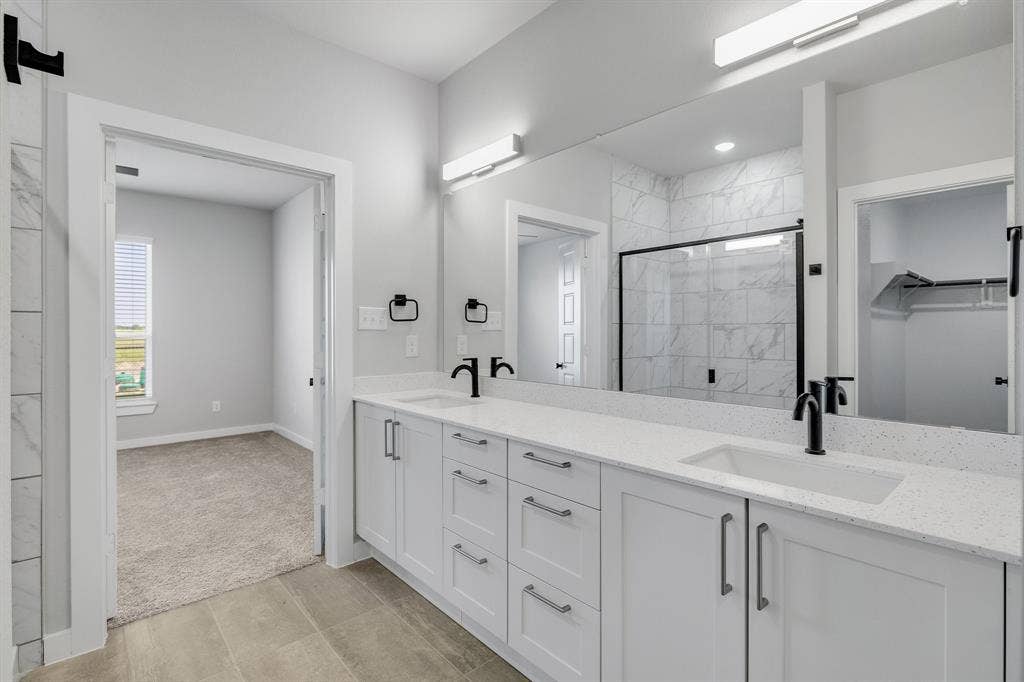 3825 Clovis Street, Midlothian, TX 76065