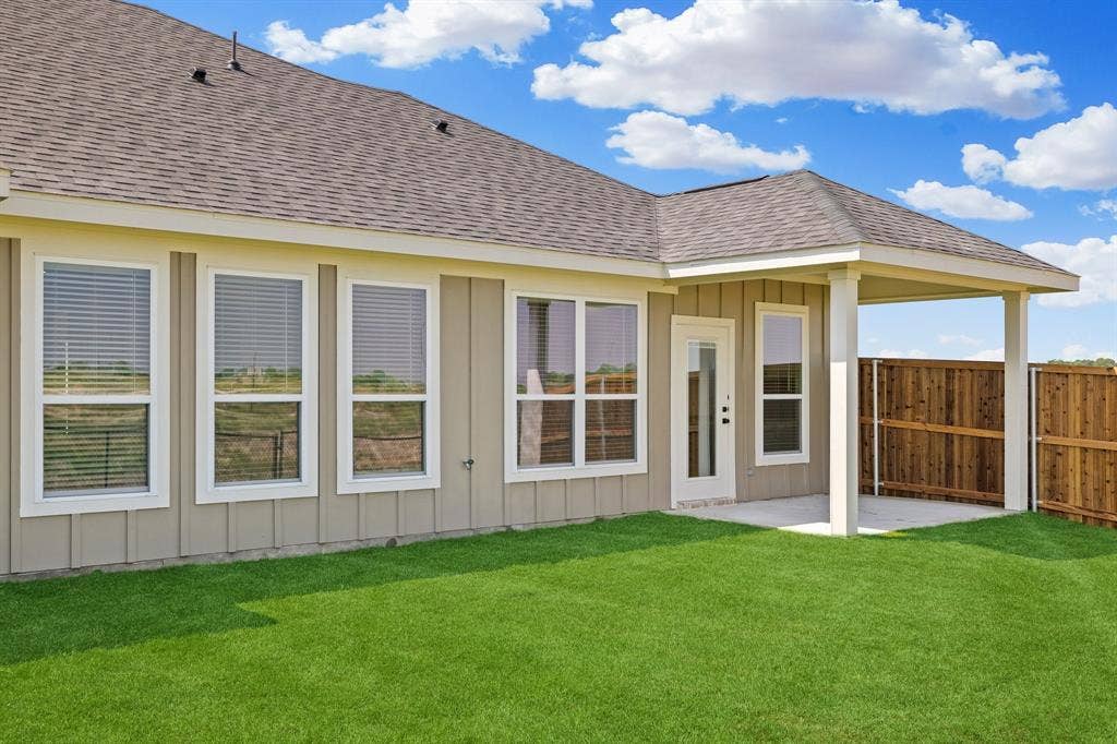 3825 Clovis Street, Midlothian, TX 76065