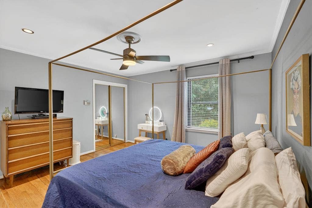 4926 Lahoma Street, Dallas, TX 75235 4926 Lahoma Street, Dallas, TX 75235