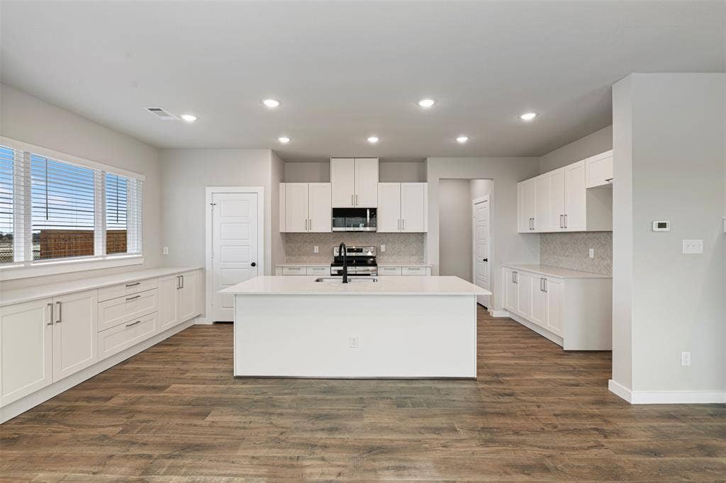 4265 Clovis Court, Midlothian, TX 76065 4265 Clovis Court, Midlothian, TX 76065