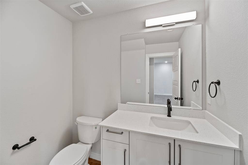 4265 Clovis Court, Midlothian, TX 76065 4265 Clovis Court, Midlothian, TX 76065