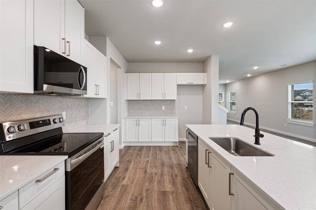 4265 Clovis Court, Midlothian, TX 76065 4265 Clovis Court, Midlothian, TX 76065