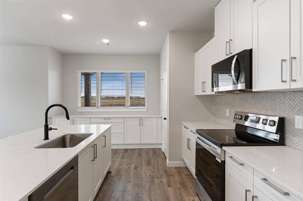 4265 Clovis Court, Midlothian, TX 76065 4265 Clovis Court, Midlothian, TX 76065