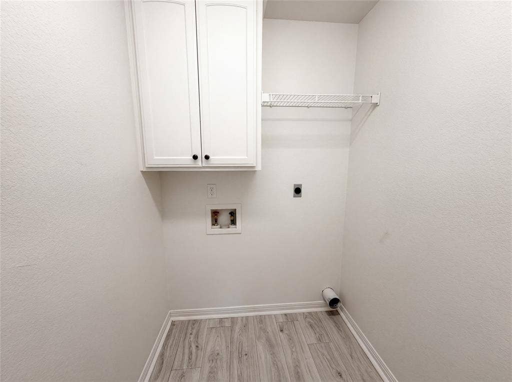 1226 Oakmanor Circle, Hewitt, TX 76643