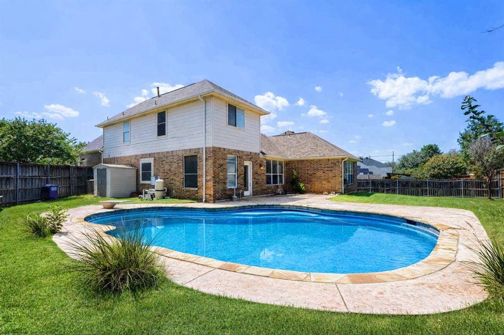 2066 Fair Oaks Circle, Corinth, TX 76210 2066 Fair Oaks Circle, Corinth, TX 76210