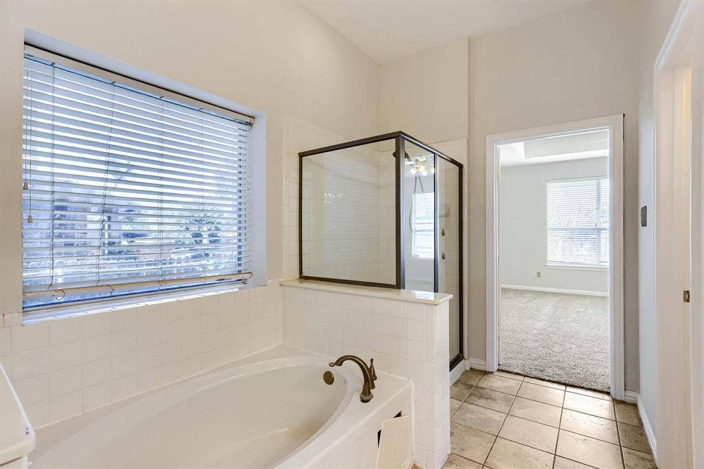 2066 Fair Oaks Circle, Corinth, TX 76210 2066 Fair Oaks Circle, Corinth, TX 76210