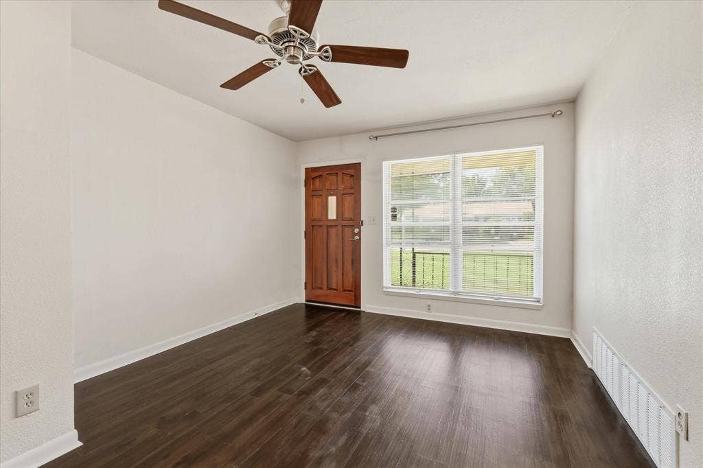 8804 Myra Street, White Settlement, TX 76108 8804 Myra Street, White Settlement, TX 76108