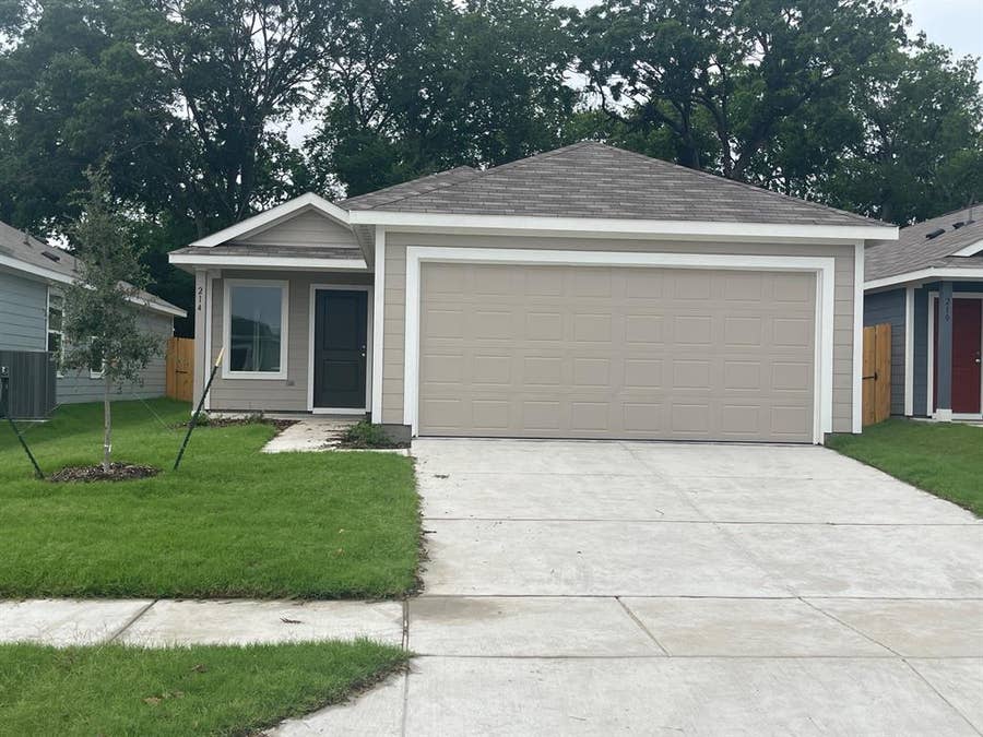Property photo for 214 Harvest Street, Princeton, TX