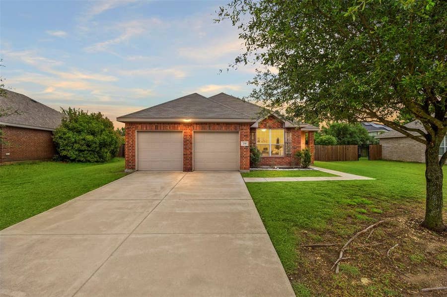 Property photo for 230 Colt Drive, Waxahachie, TX