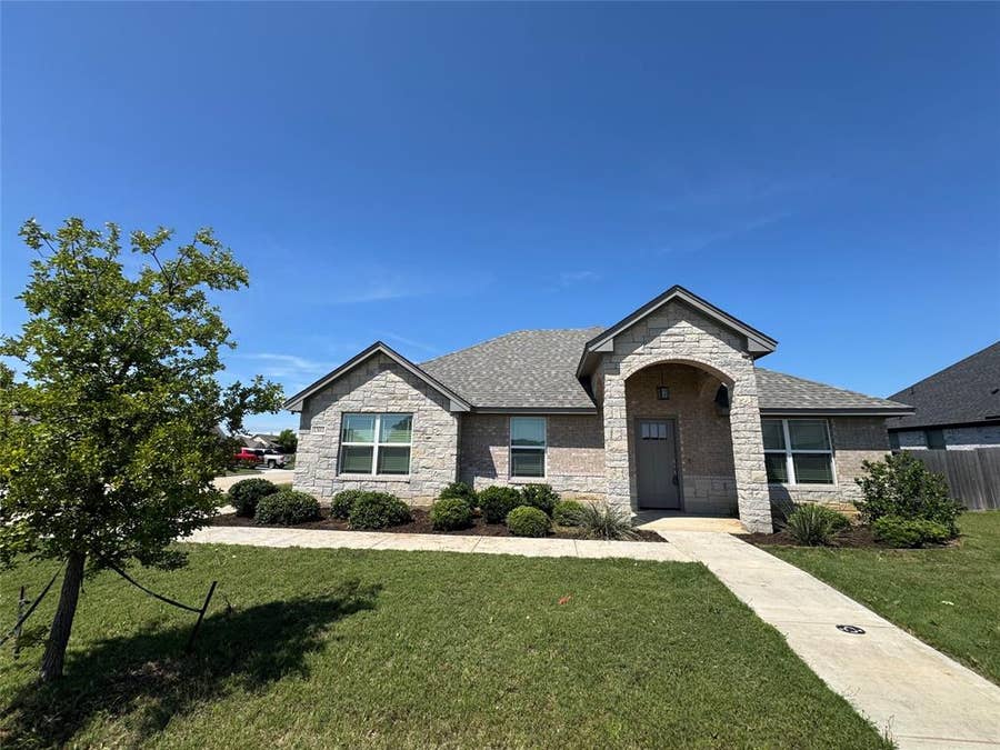 Property photo for 1303 Oleander Drive, Tolar, TX
