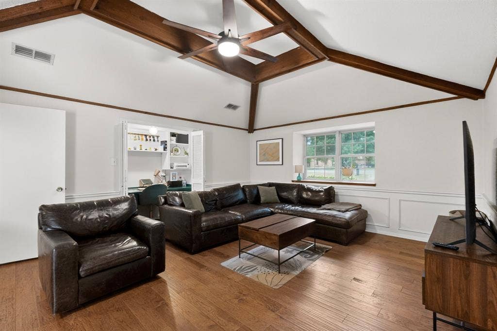 1151 Lynn Way, Waxahachie, TX 75165 Vaulted ceiling with exposed wood beams