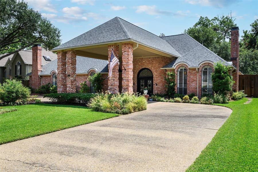 Property photo for 6822 Meadow Road, Dallas, TX