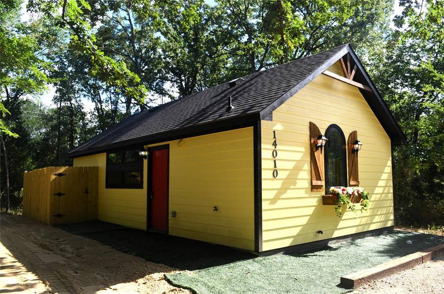 Property photo for 14010 Doc Holiday Drive, Log Cabin, TX