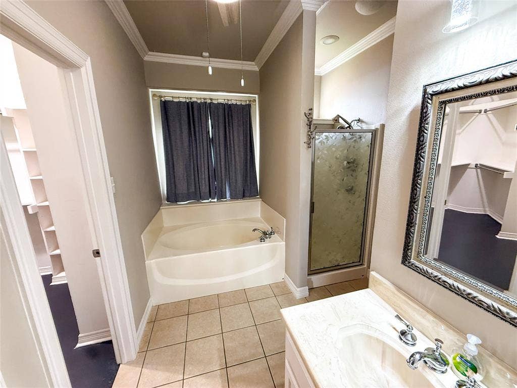 5 Woodlawn Way, Star Harbor, TX 75148 Bathroom