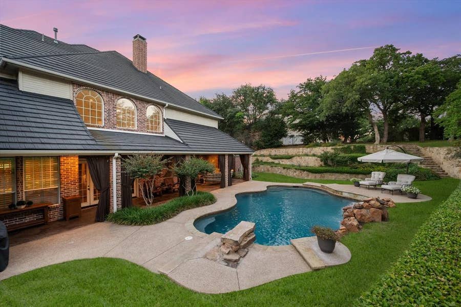 Property photo for 2325 Panorama Court, Arlington, TX