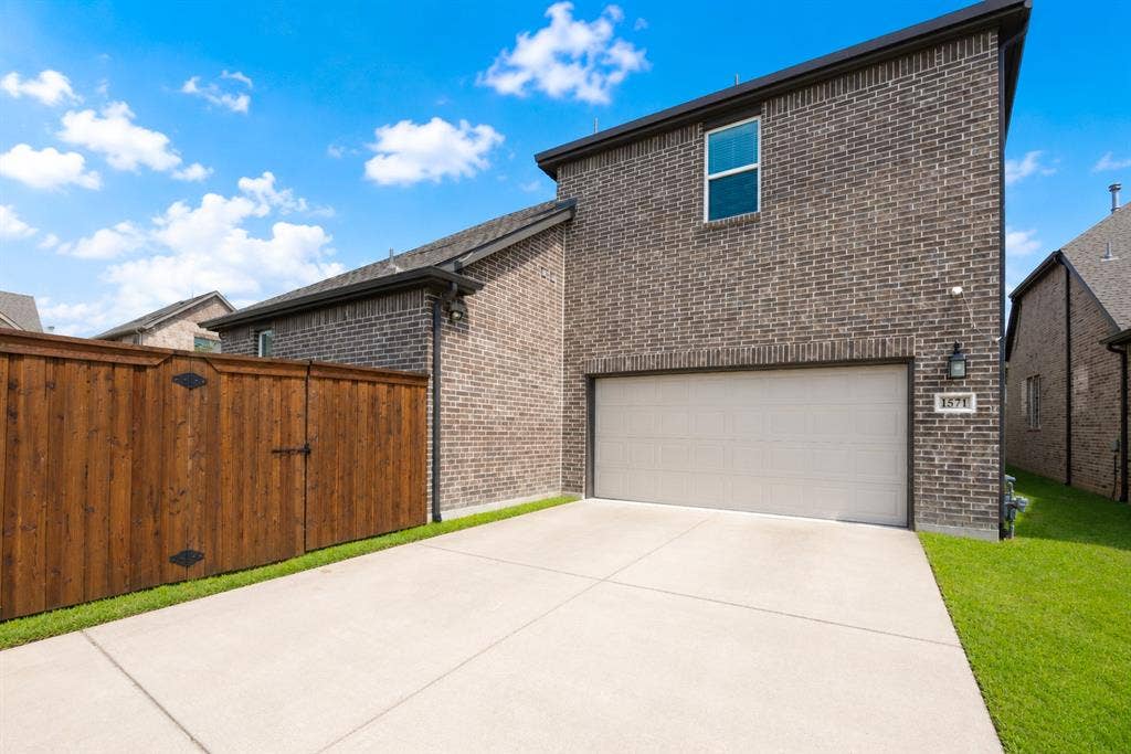 1571 Amesbury Way, Farmers Branch, TX 75234 1571 Amesbury Way, Farmers Branch, TX 75234
