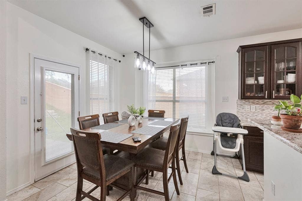 1603 Waters Edge Drive, Glenn Heights, TX 75154 1603 Waters Edge Drive, Glenn Heights, TX 75154