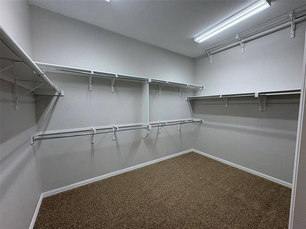 1006 Knoxbridge Road, Forney, TX 75126 1006 Knoxbridge Road, Forney, TX 75126