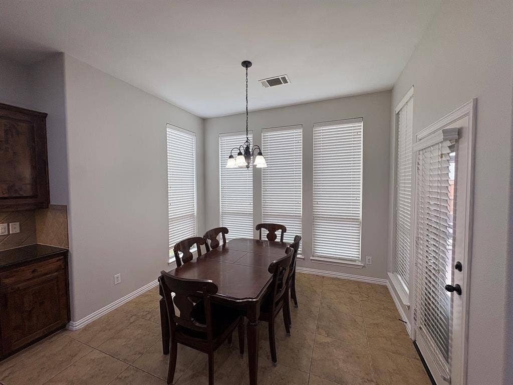 1006 Knoxbridge Road, Forney, TX 75126 1006 Knoxbridge Road, Forney, TX 75126