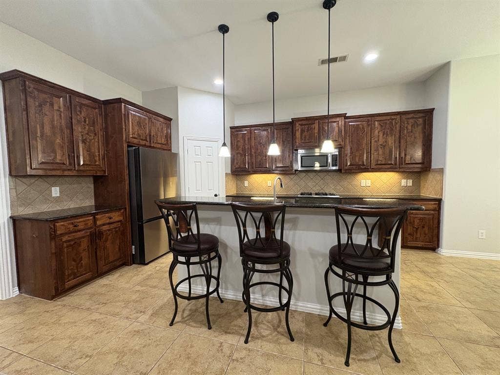 1006 Knoxbridge Road, Forney, TX 75126 1006 Knoxbridge Road, Forney, TX 75126