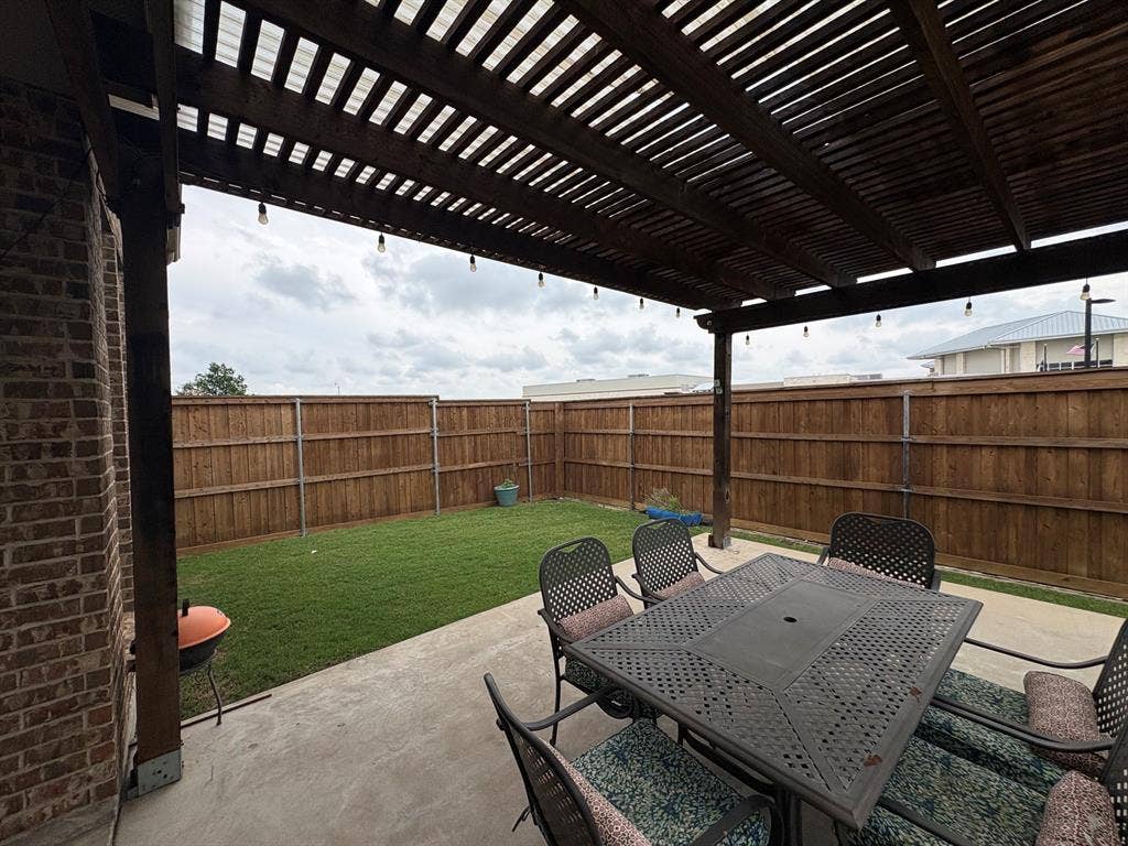 1006 Knoxbridge Road, Forney, TX 75126 1006 Knoxbridge Road, Forney, TX 75126