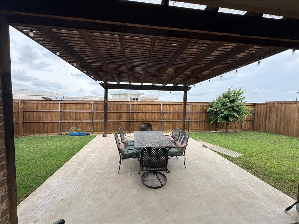 1006 Knoxbridge Road, Forney, TX 75126 1006 Knoxbridge Road, Forney, TX 75126