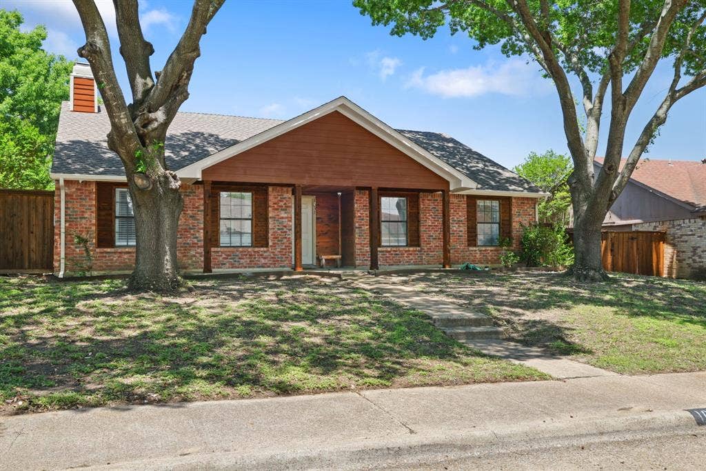 1037 Whitewater Trail, DeSoto, TX 75115 1037 Whitewater Trail, DeSoto, TX 75115