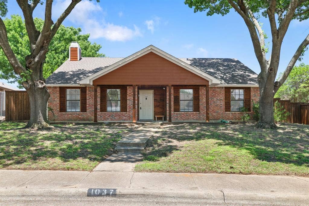 1037 Whitewater Trail, DeSoto, TX 75115 1037 Whitewater Trail, DeSoto, TX 75115