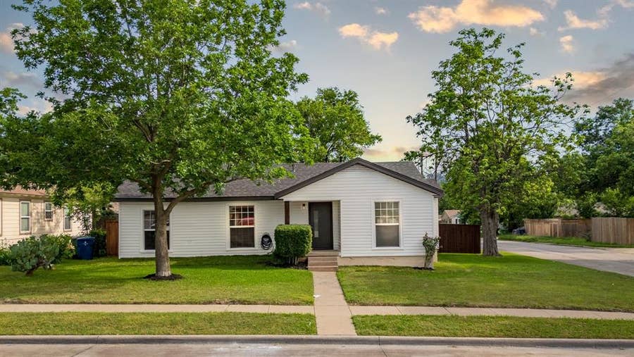 Property photo for 301 Buhler Drive, Garland, TX
