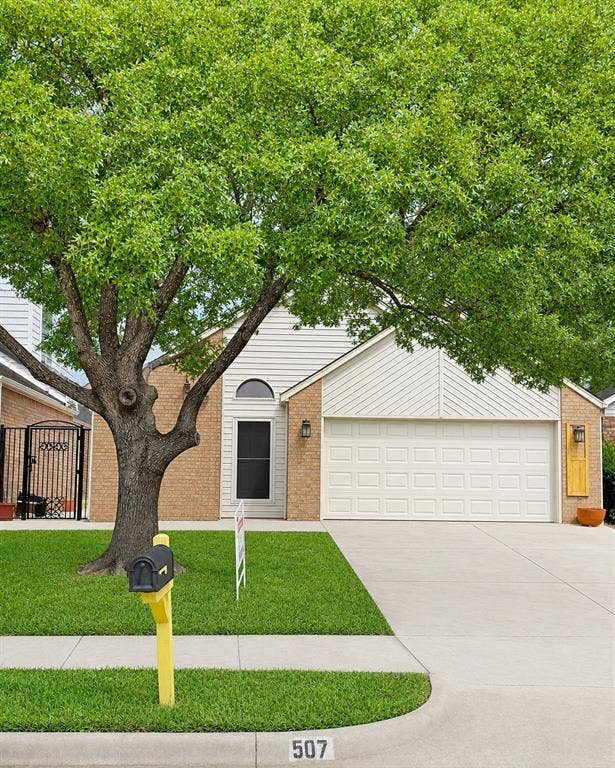 Property photo for 507 BRIARCLIFF, Garland, TX