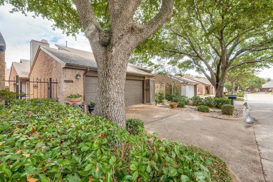 Property photo for 3316 Courtyard Place, Farmers Branch, TX