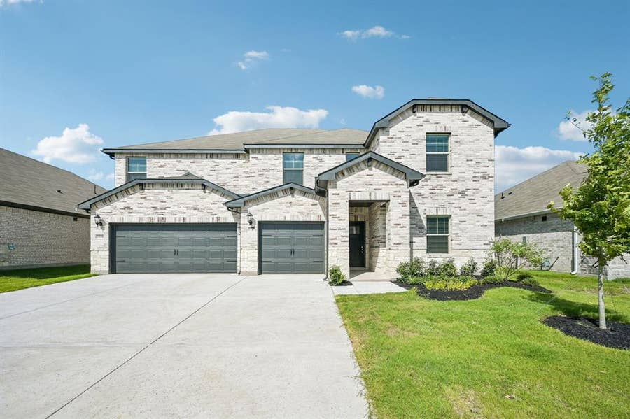 Property photo for 3506 Buffalo Creek Drive, Farmersville, TX