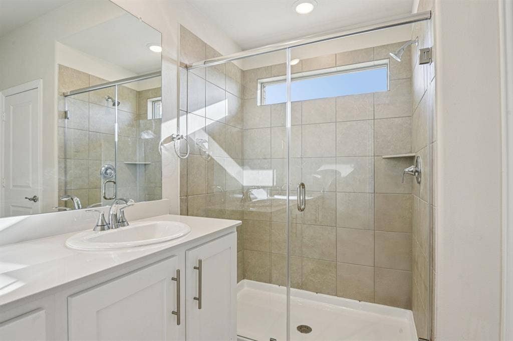 3057 Texoma Boulevard, Farmersville, TX 75442 Photo is not of the actual home, but is an inspirational photo of builder’s model home and may depict options, furnishings, and/or decorator features that are not included.