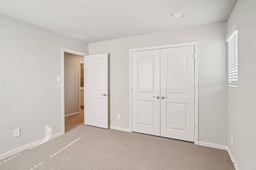3053 Texoma Boulevard, Farmersville, TX 75442 Photo is not of the actual home, but is an inspirational photo of builder’s model home and may depict options, furnishings, and/or decorator features that are not included.