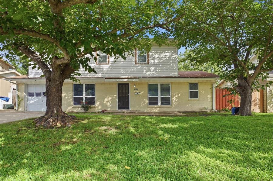 Property photo for 2430 Mark Drive, Mesquite, TX