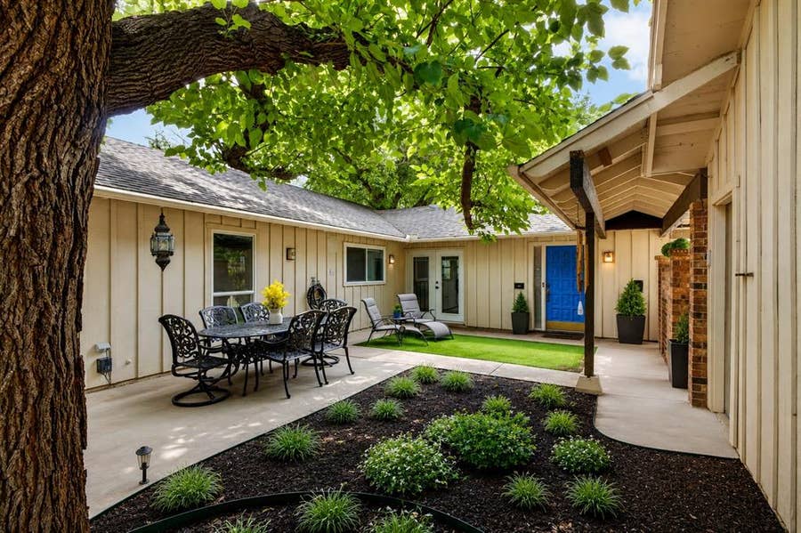 Property photo for 5310 Westminster Court S, Fort Worth, TX