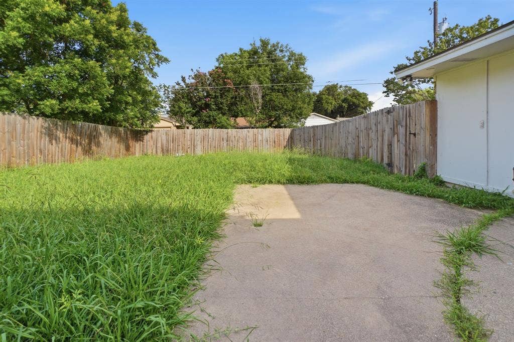 2324 Lovell Drive, Mesquite, TX 75150 2324 Lovell Drive, Mesquite, TX 75150