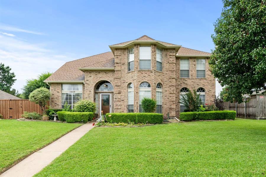 Property photo for 1628 Savage Drive, Plano, TX