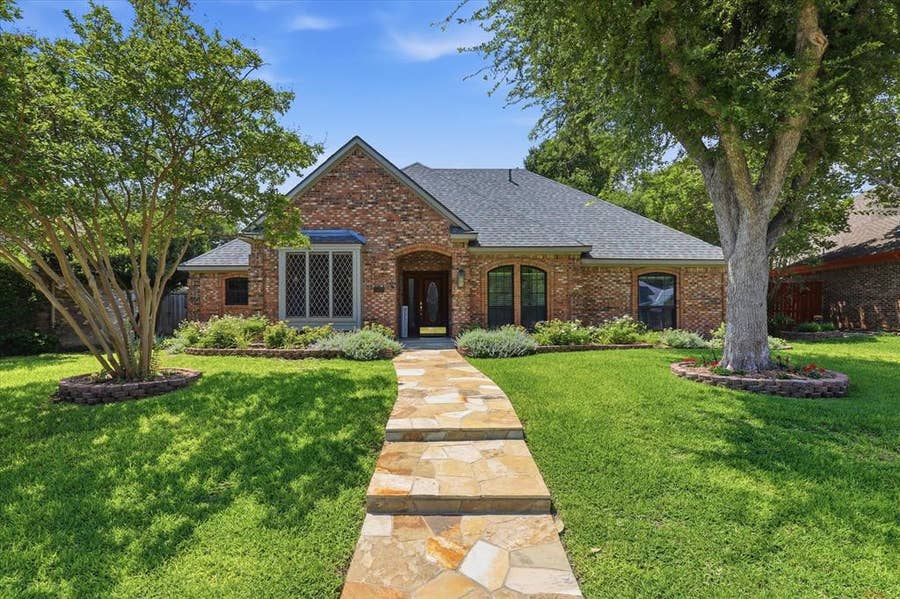 Property photo for 3400 Steven Drive, Plano, TX